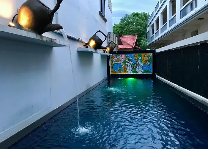 Gecko Hostel *