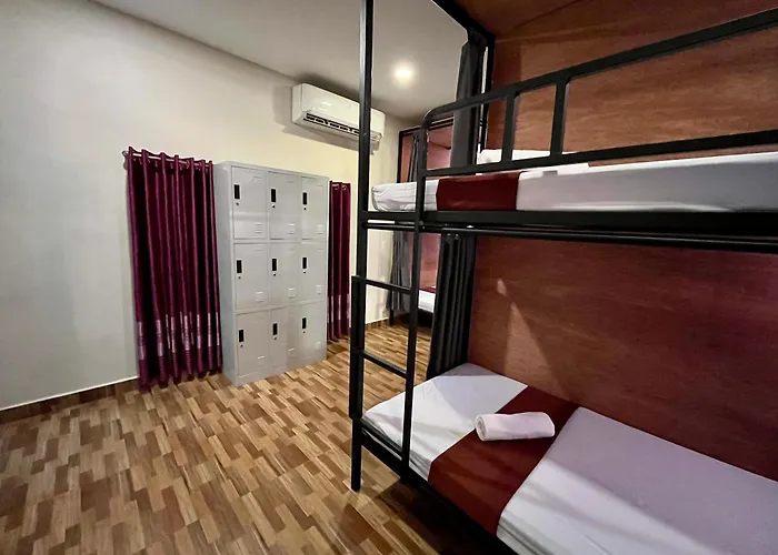 Gecko Hostel *